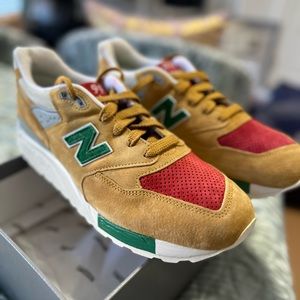 Hot dog water new balance 998 men’s size13